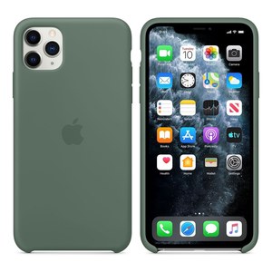 Case de silicona verde pino para iPhone, por detras y puesto en el telefono