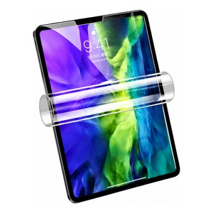Lamina Hydrogel colocandose sobre la pantalla de un iPad