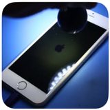 iPhone encendido con la pantalla negra por falta de luz de fondo